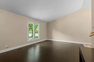 1316 W Meade Ln, Arlington Heights, IL 60004 - Photo 4