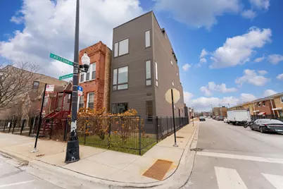 2437 W Jackson Boulevard, Chicago, IL 60612 - Photo 1
