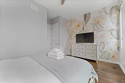 2437 W Jackson Boulevard, Chicago, IL 60612 - Photo 22