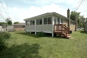 5065 Lamb Dr, Oak Lawn, IL 60453 - Photo 6