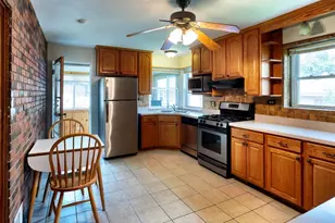 5065 Lamb Dr, Oak Lawn, IL 60453 - Photo 4
