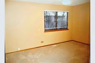 1733 Howe Lane, Hanover Park, IL 60133 - Photo 8
