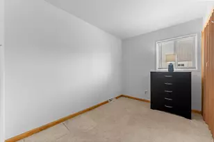 317 Fairlane Dr, Joliet, IL 60435 - Photo 14