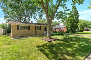 317 Fairlane Dr, Joliet, IL 60435 - Photo 2
