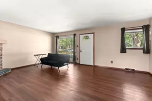 317 Fairlane Dr, Joliet, IL 60435 - Photo 8