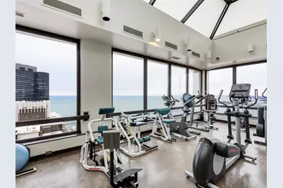 360 E Randolph Street #1606, Chicago, IL 60601 - Photo 16