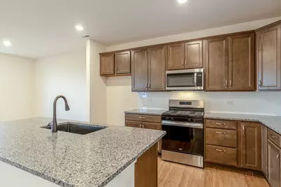2751 Lawlor Lane, Naperville, IL 60564 - Photo 18