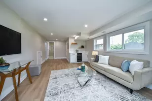 199 S Linden Ave, Elmhurst, IL 60126 - Photo 20