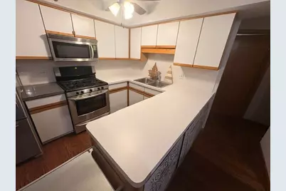 6701 N Milwaukee Avenue #303, Niles, IL 60714 - Photo 14