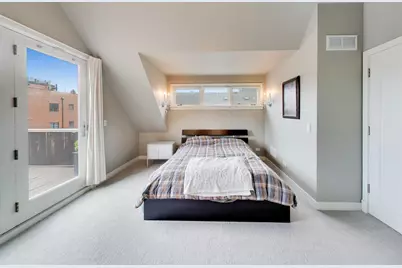 2010 W Bradley Place, Chicago, IL 60618 - Photo 36