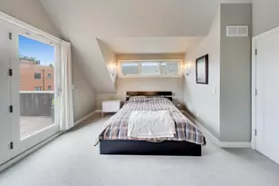 2010 W Bradley Pl, Chicago, IL 60618 - Photo 36