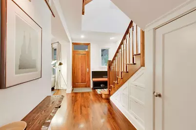2010 W Bradley Place, Chicago, IL 60618 - Photo 4