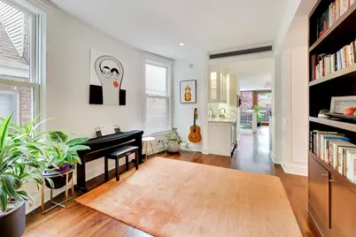 2010 W Bradley Place, Chicago, IL 60618 - Photo 18