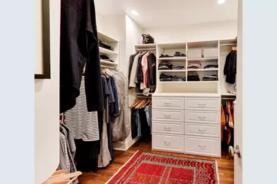 2010 W Bradley Place, Chicago, IL 60618 - Photo 26