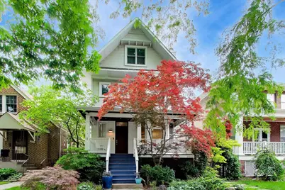 2010 W Bradley Place, Chicago, IL 60618 - Photo 1