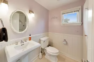 2010 W Bradley Pl, Chicago, IL 60618 - Photo 40