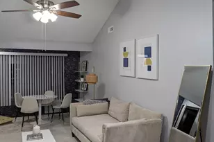 2608 Heritage Dr, Champaign, IL 61822 - Photo 2