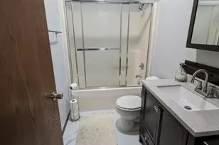 2608 Heritage Dr, Champaign, IL 61822 - Photo 12