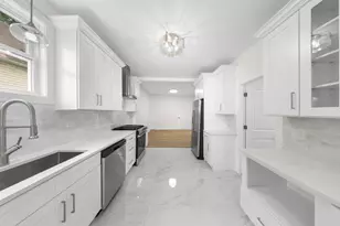 211 S 9th Ave, Maywood, IL 60153 - Photo 10