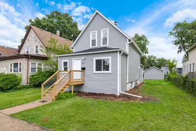 211 S 9th Avenue, Maywood, IL 60153 - Photo 1