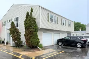 157 Peter Ct, Bartlett, IL 60103 - Photo 1