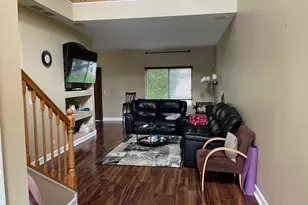 2277 Stoughton Dr, Aurora, IL 60502 - Photo 4