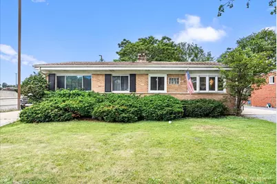 402 N Douglas Avenue #402, Villa Park, IL 60181 - Photo 2