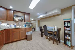 1210 S Lloyd Ave, Lombard, IL 60148 - Photo 10