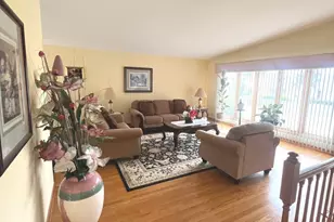 5018 N Olympia Ave, Chicago, IL 60656 - Photo 6