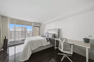 300 N State St, Chicago, IL 60654 - Photo 14