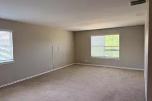 2337 Queensbridge Dr, Lynwood, IL 60411 - Photo 10