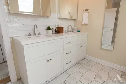 2821 N Springfield Avenue, Chicago, IL 60618 - Photo 18