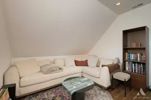 2821 N Springfield Ave, Chicago, IL 60618 - Photo 16