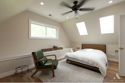 2821 N Springfield Avenue, Chicago, IL 60618 - Photo 14