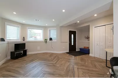 2821 N Springfield Avenue, Chicago, IL 60618 - Photo 36