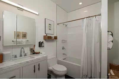 2821 N Springfield Avenue, Chicago, IL 60618 - Photo 22