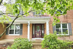 620 Waterfall Ln, Elgin, IL 60124 - Photo 2
