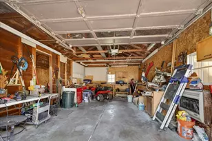 206 N 6th St, Oregon, IL 61061 - Photo 32