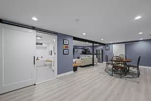 1032 Courtland Ave, Park Ridge, IL 60068 - Photo 24