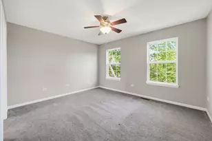 1130 Championship Dr, Elgin, IL 60124 - Photo 22