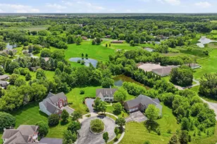 1130 Championship Dr, Elgin, IL 60124 - Photo 34