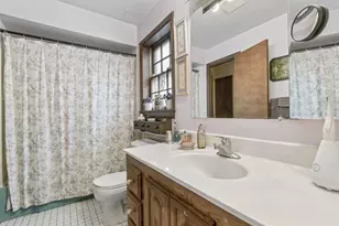 18156 W Timber Ln, Grayslake, IL 60030 - Photo 16