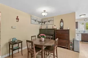 18156 W Timber Ln, Grayslake, IL 60030 - Photo 6