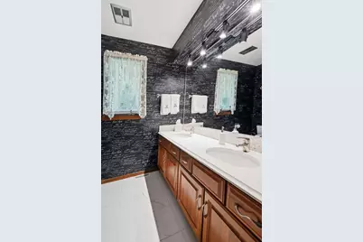 1411 W Allison Court, Arlington Heights, IL 60005 - Photo 24