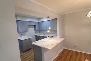 4791 Amber Cir, Hoffman Estates, IL 60192 - Photo 6
