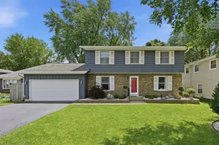 117 Lloyd St, Cary, IL 60013 - Photo 1