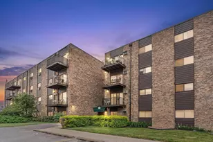 8905 Knight Ave, Des Plaines, IL 60016 - Photo 20