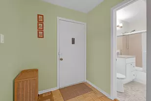 8905 Knight Ave, Des Plaines, IL 60016 - Photo 12