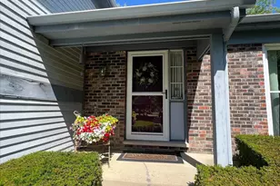 821 Blue Mound Dr, Crystal Lake, IL 60014 - Photo 28
