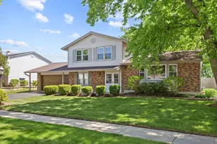 1477 William Clifford Ln, Elk Grove Village, IL 60007 - Photo 26